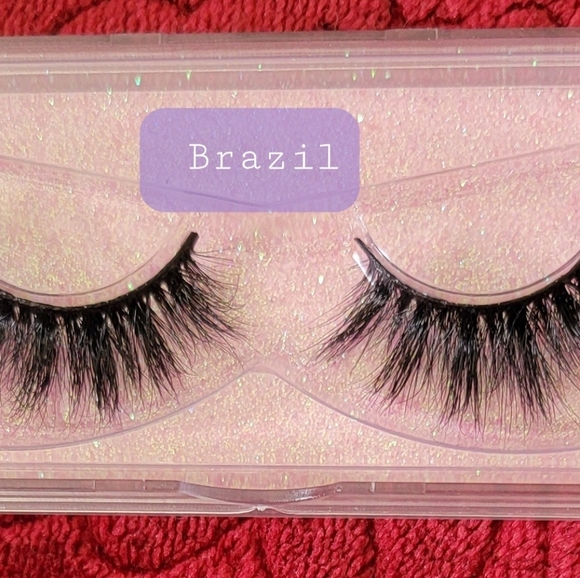 Lashes - Picture 2 of 2